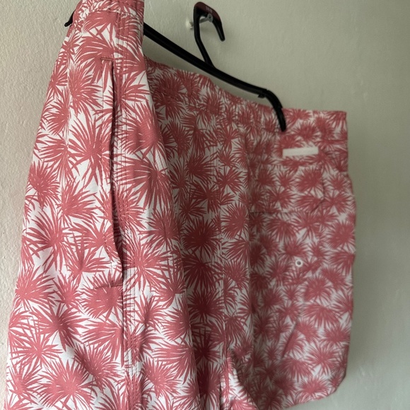 Michael Kors Palm Tree Swim Trunks - Size XL (M002) - Picture 9 of 9